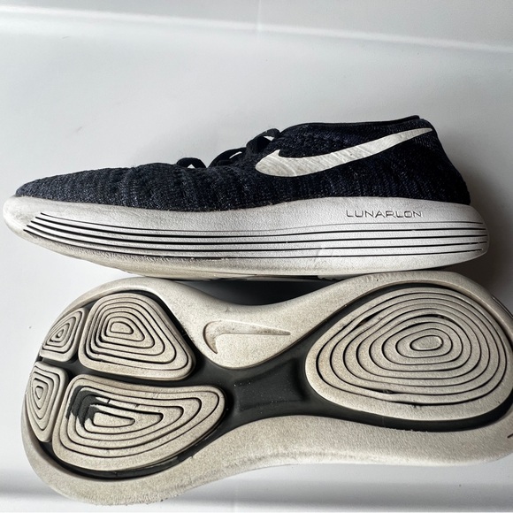 Nike LunarEpic Low Flyknit 2 Women's Running Shoes Size 7 Navy Blue 843765-005 - Picture 12 of 14